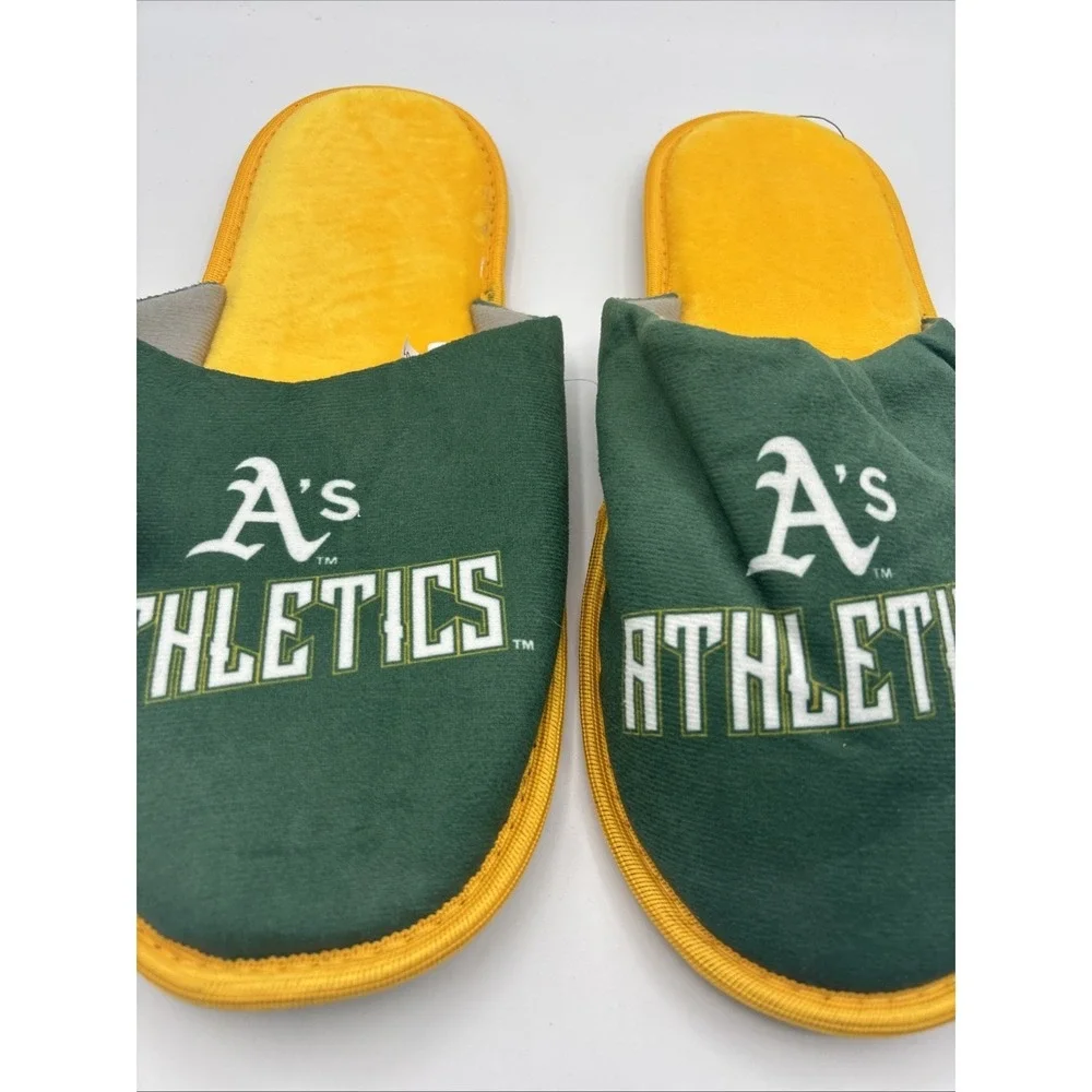 Foco Oakland Athletics‎ Slippers Men's Large (11-12) New